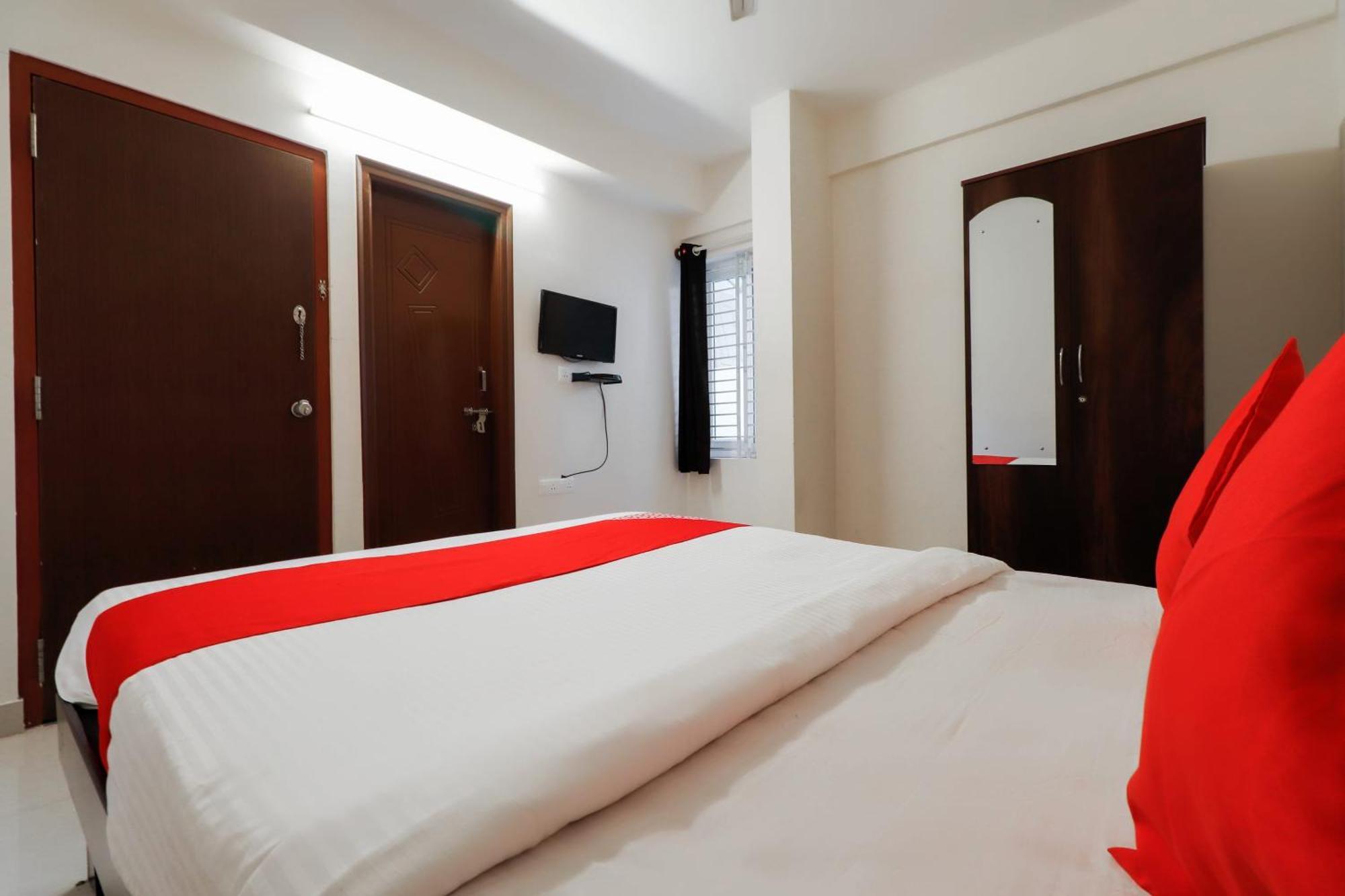 Hotel Super Gn Collection O Near Rajajinagar Industrial Estate Bangalore Exterior foto
