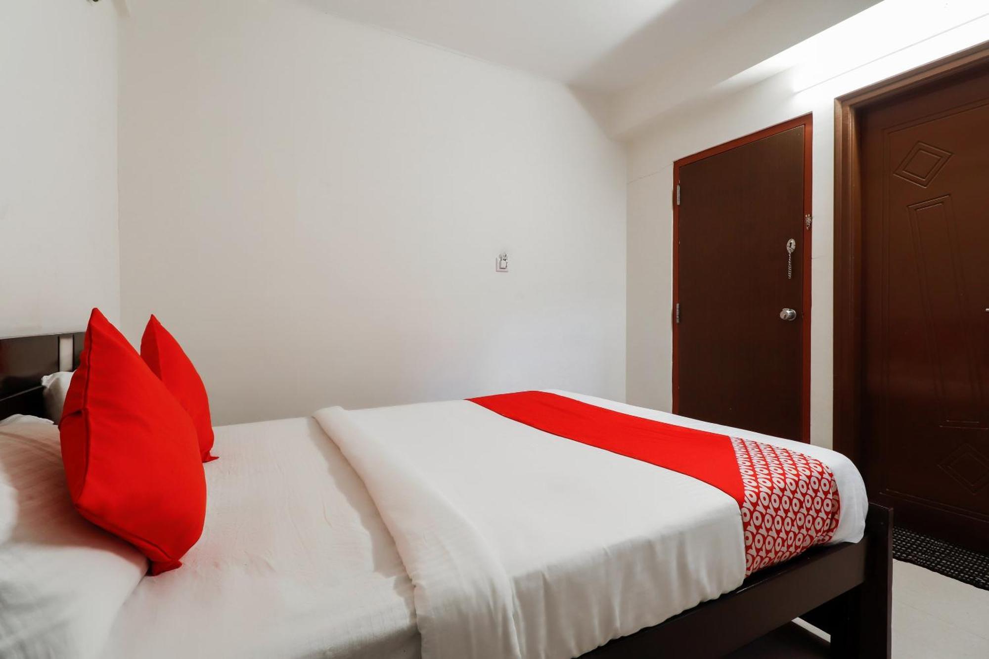 Hotel Super Gn Collection O Near Rajajinagar Industrial Estate Bangalore Exterior foto