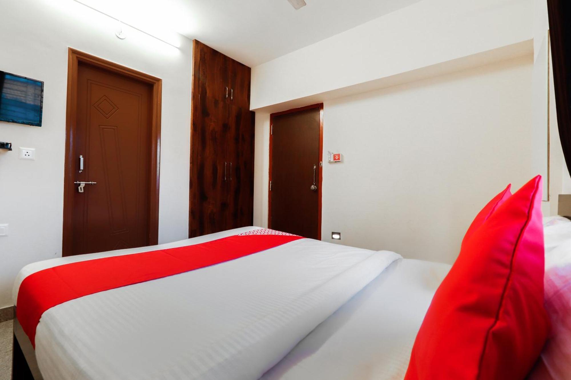 Hotel Super Gn Collection O Near Rajajinagar Industrial Estate Bangalore Exterior foto